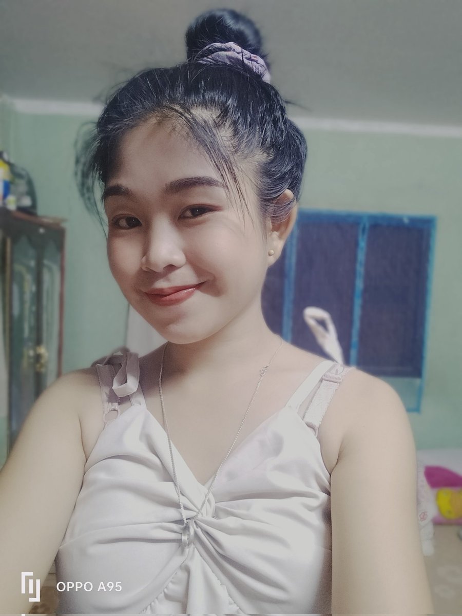 ສາວແກ້ມຕຸ້ຍ😜