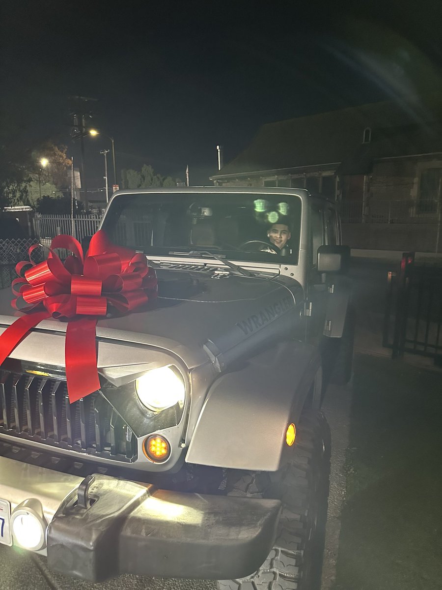 OOh_Maryy's tweet photo. One of my former babies would tell me since he was in 2nd grade that he was going to get a car for his 15th birthday. He turned 15 today and his mom sent me this pic 😭 I am soo happy for him, but also soo jelous lmao https://t.co/lBLlKzDW9X