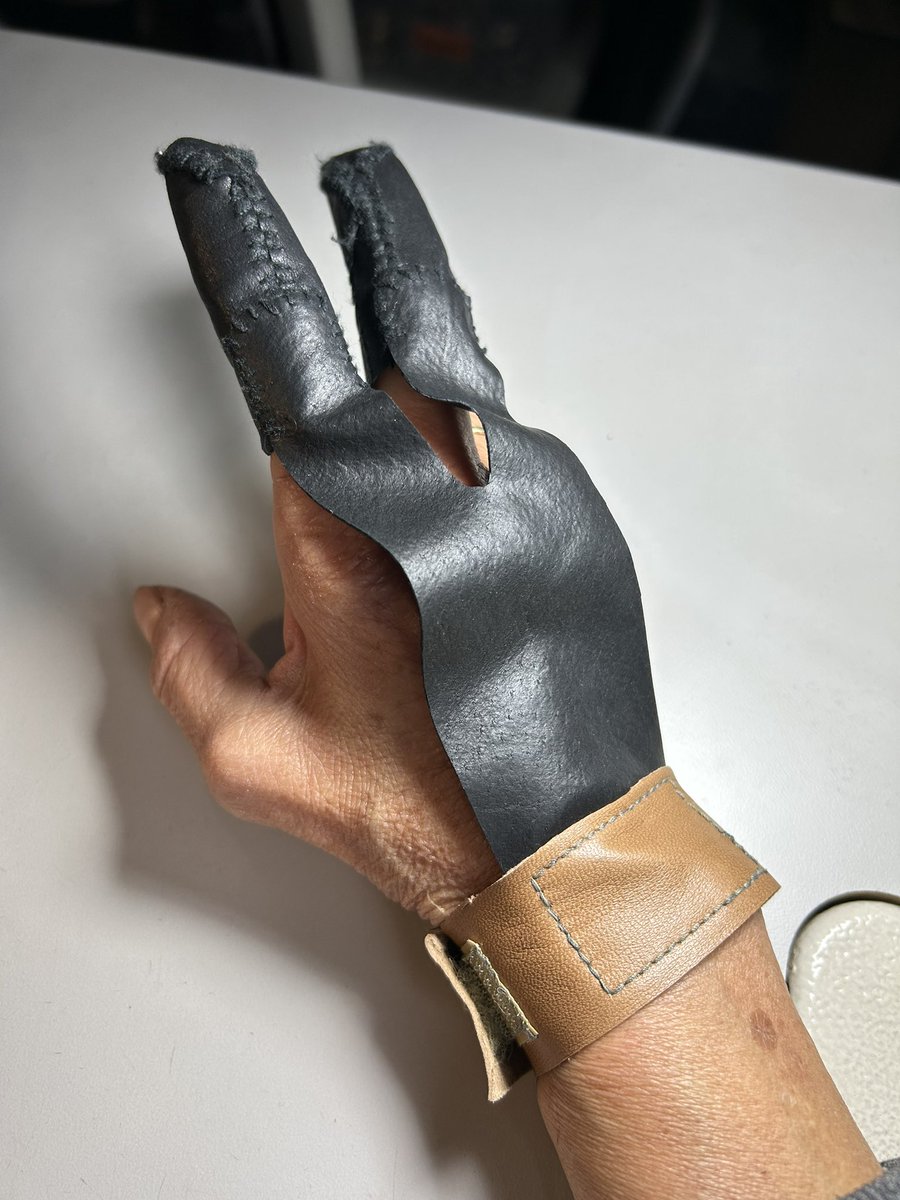 MChakacoco's tweet photo. I made a new finger protection.
This is a must-have item for my needlework. https://t.co/YMM50B1NOw