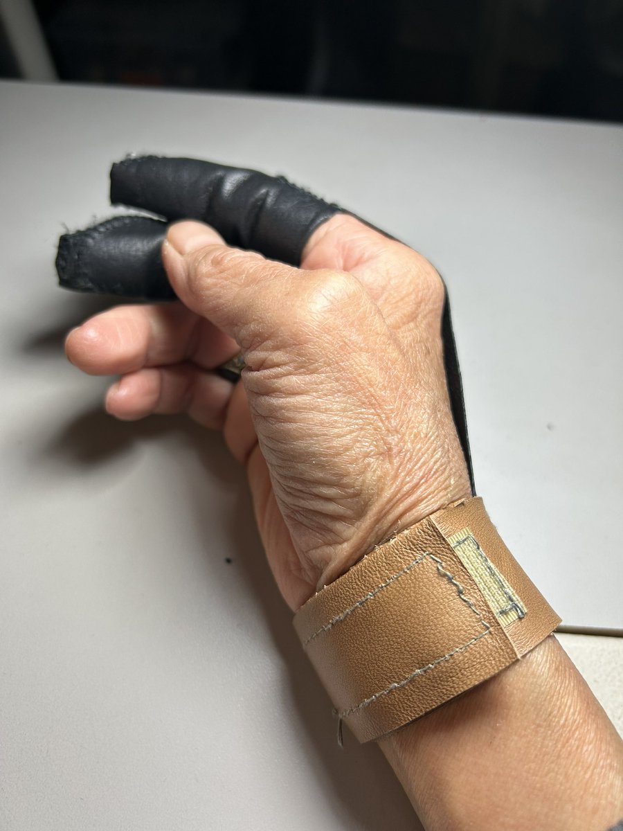 MChakacoco's tweet photo. I made a new finger protection.
This is a must-have item for my needlework. https://t.co/YMM50B1NOw