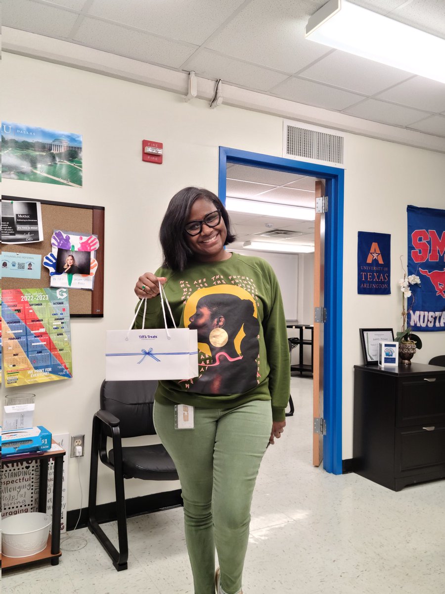 SmuSandra's tweet photo. Happy National School Counselor Week!

We appreciate all you do for our students!

@cochran_school 
@TBowlesMEd 
@CounselorWMS2 https://t.co/S32IvXW9t0