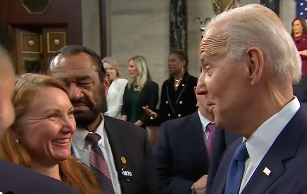 Jennifer Bendery On Twitter Biden Spent A Good Minute Talking With Rep Melanie Stansbury And 