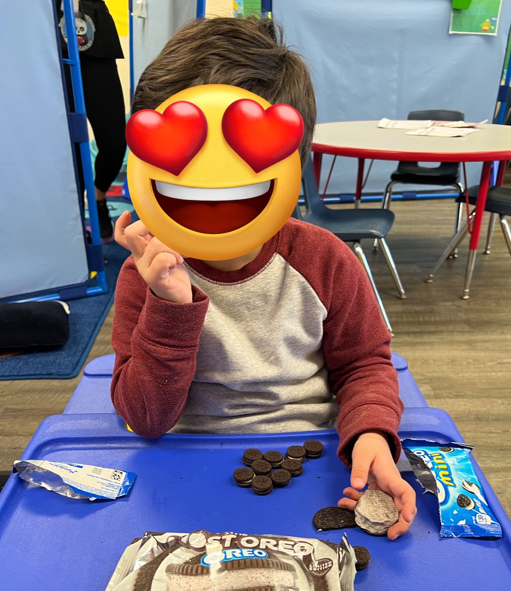 When @Oreo’s are your favorite thing EVER of course you just had to try the most Oreo Oreos. We loved them! These kids have my heart! 😍 #LHCSD #PandaPride