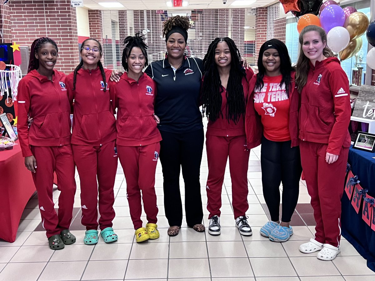 It’s 1 thing you can control, how people remember you, or don’t… don’t take it lightly ~Kobe. Thank you to this team for making an impression in my life and our program that we will not forget!! I ❤️ you guys so much!  #ForTheCulture <a href="/DawsonHighSchl/">Dawson Eagles</a>