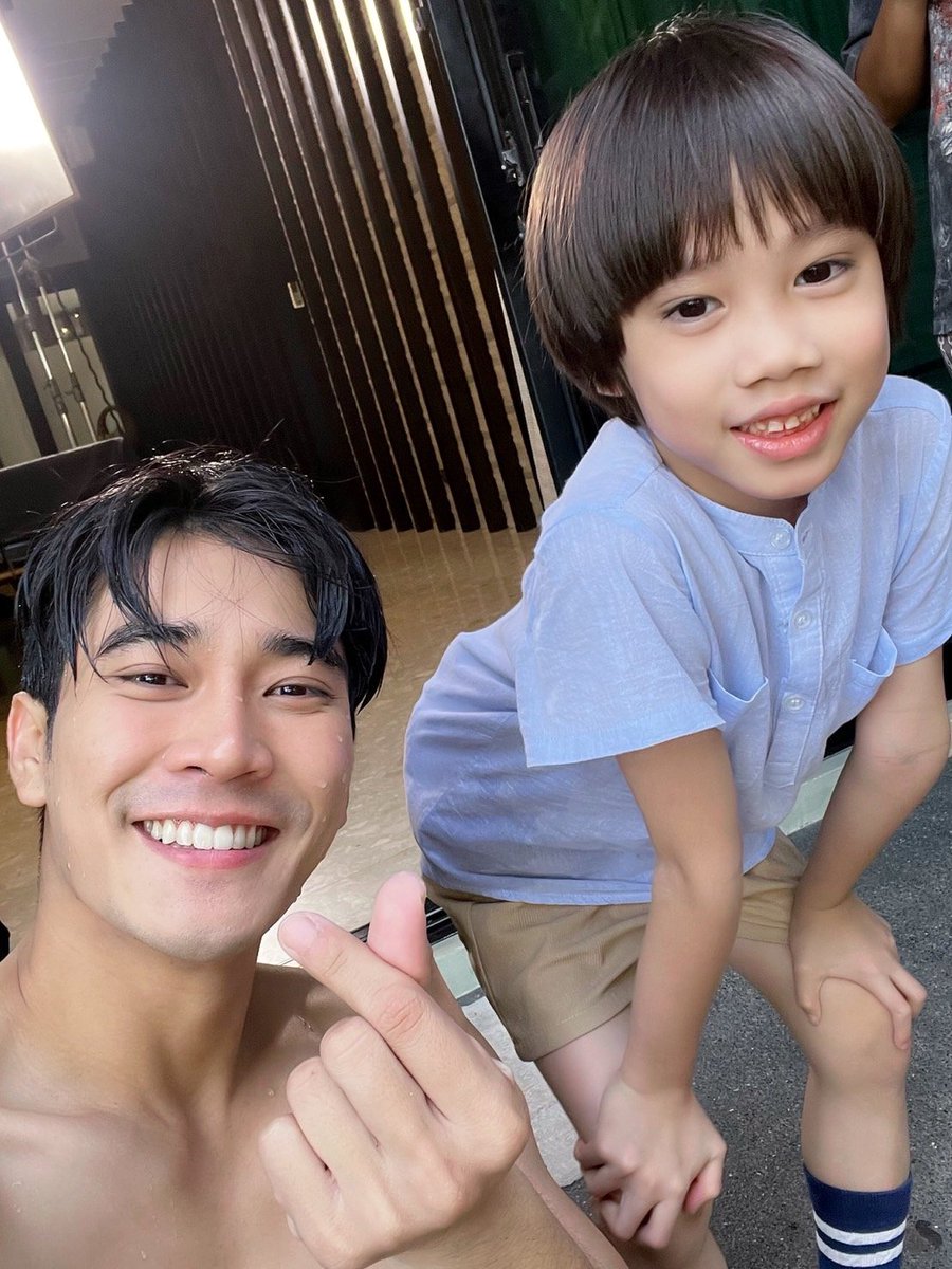 ThirdSarush's tweet photo. พี่ยูโร น้องเติร์ด •. ☆°ʚɞ
ʚ(ෆ•͈ ᴗ •͈ ƪ)ɞ  ヽ(≧▽≦)ﾉ
#ThirdSarush https://t.co/IpK5cHr51I