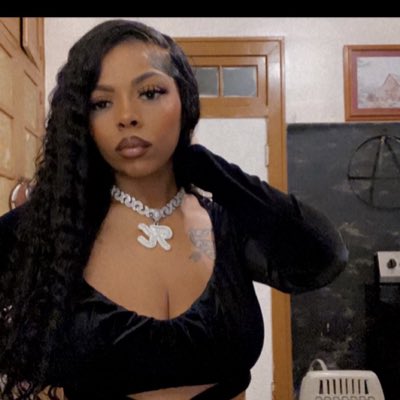 _KashMonayy's tweet photo. #NewProfilePic https://t.co/q4OqFmDK9l