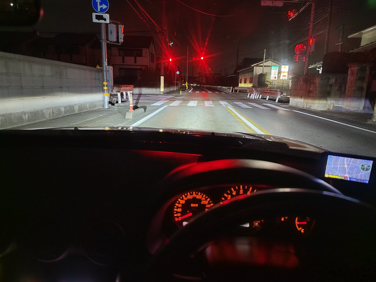 REKUHINA4491's tweet photo. ヘッドライトをLEDバルブに替えた結果はかなり明るくなりました!HIDでちょっと暗いかなって思った方はオススメです😀 https://t.co/Ov6p9IOvAL