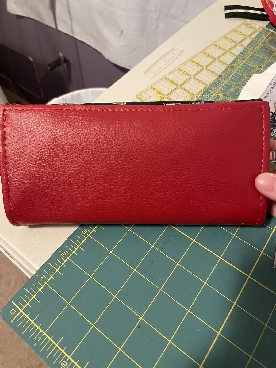 PawsitivelyStitched tweet media