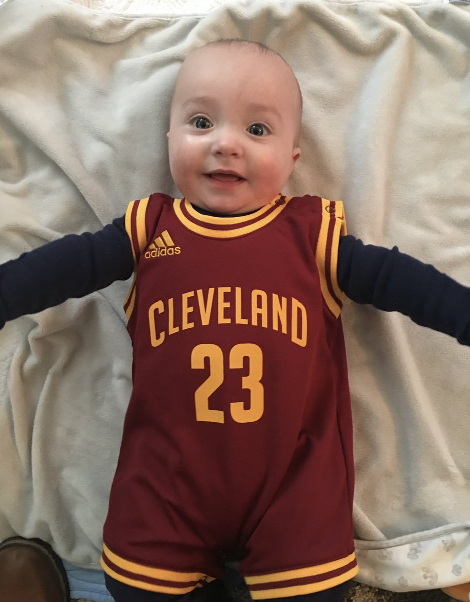 5 years ago, tonight 🥰 Our son’s 1st NBA game. Pretty timely memory 😍 Watching the Lakers game right now… up past my bed time, to see if #LeBronJames breaks Kareem’s record tonight! Let’s go!!!