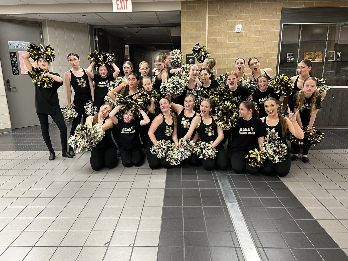 SO PROUD of our Junior Mav Dancers on their performance tonight!! We loved getting to dance with you all!
