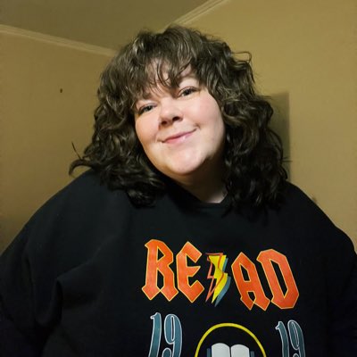 shlee407's tweet photo. #NewProfilePic 💁🏻‍♀️ https://t.co/lkGQr2fHSY