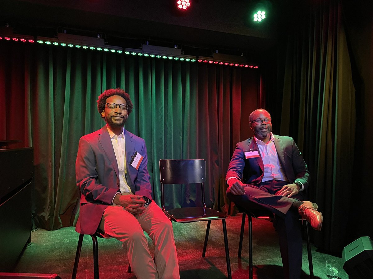 jonreid_'s tweet image. Had a great time talking on @PeerForward’s panel this evening in San Francisco about the importance of peer mentorship and the value of post secondary degrees and credentials! Thank you! @ECMCFoundation #Mentorship #PeerForward #HigherEd #NonProfit #Philanthropy