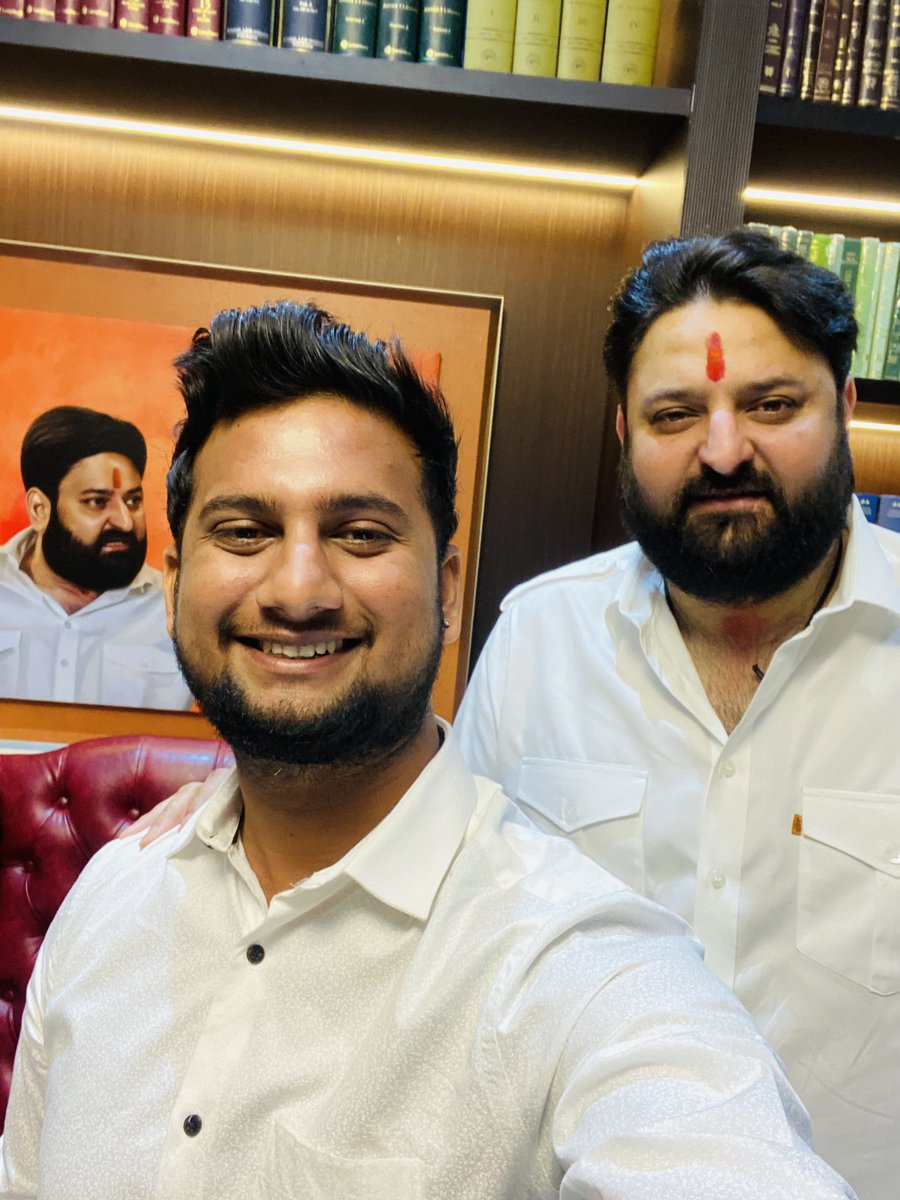 Lovely Meet With Dashing Leader Big Brother @mohitbharatiya_ ji I’m even happy just looking at them !! 
#HarHarMahadev #MohitKamboj #DashingLeader #GladToBeHere