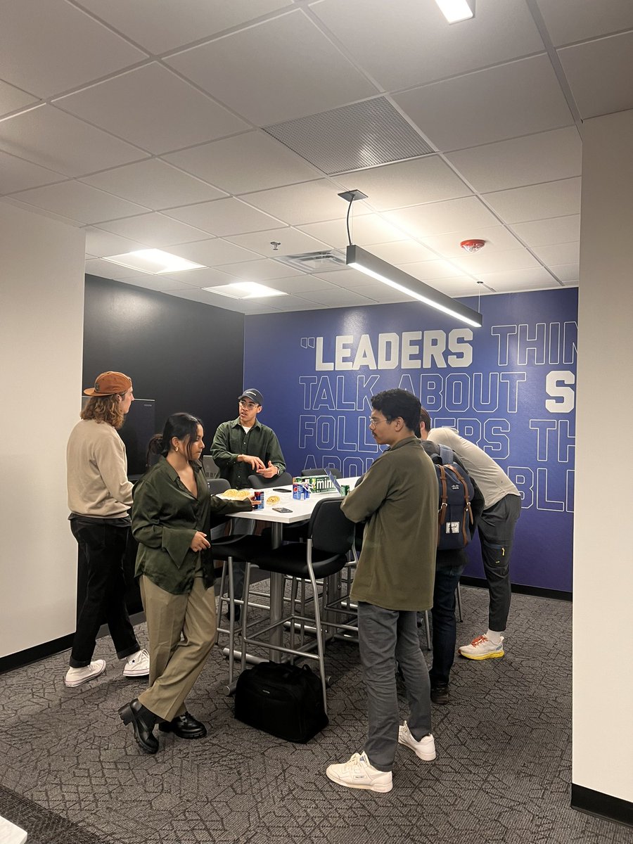 dani_amarques's tweet photo. Cohort ll of the Sky Ventures incubator kicked off tonight!

Super excited to be working with brilliant founders this semester. https://t.co/ffHqZLmXmN