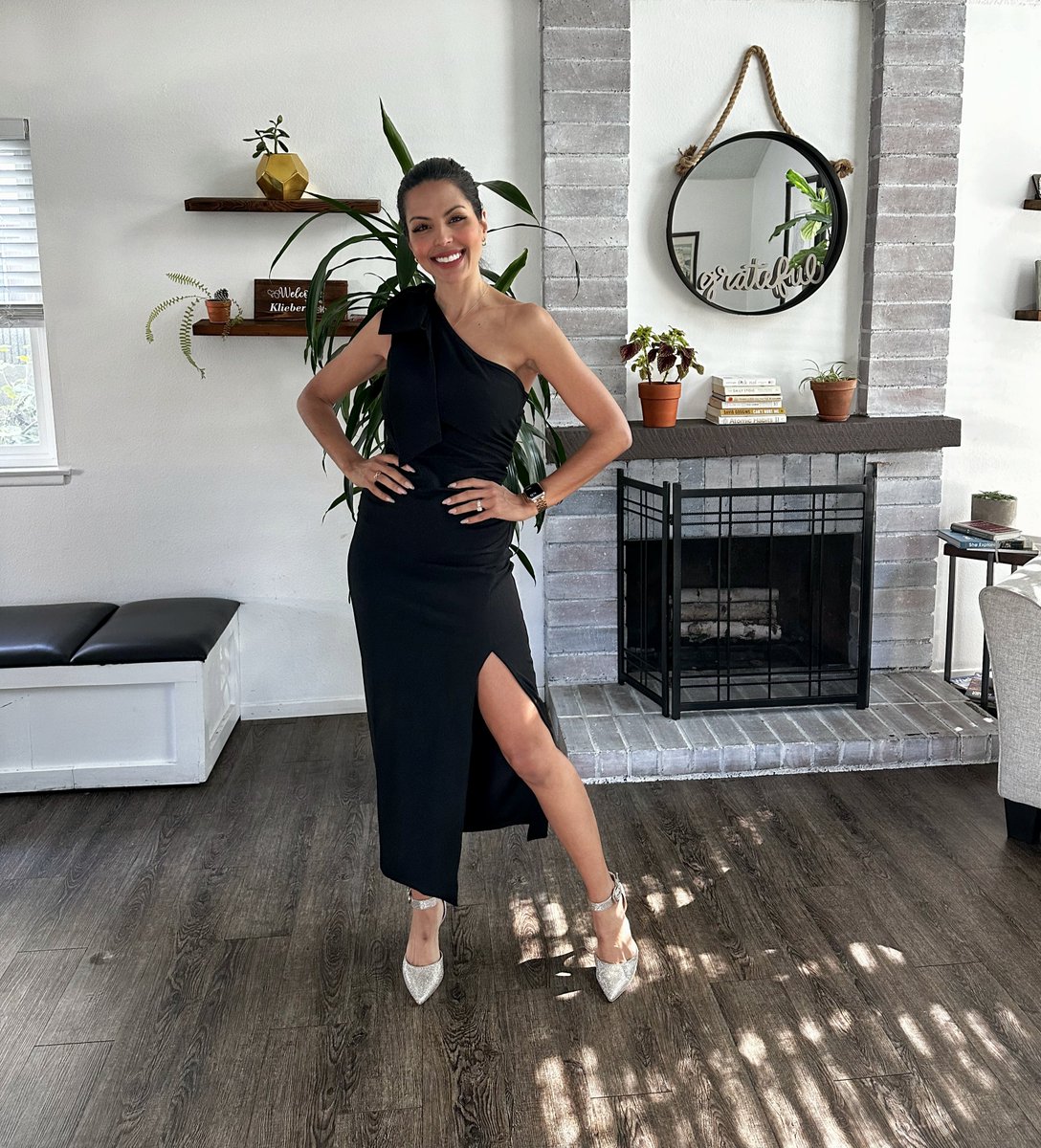 prinbara's tweet photo. my favorite black one shoulder party dress🖤 Queen😍
#beautiful #beauty #fashion #instagram #landscape #life #love #holiday #nature #smile #photography #photooftheday #ltkunder50 #sunsetphotography #getreadywithme #grwm #sweaterdress #cutedress #valentineday #partydress #queen https://t.co/h2JlYb4vq4