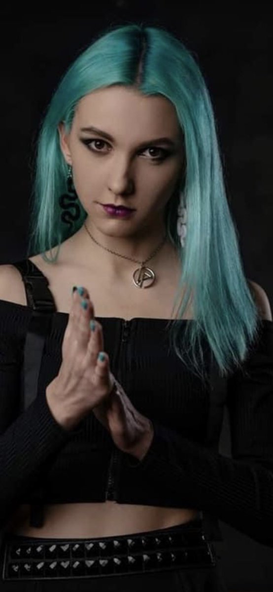 CarmillaBand's tweet image. 16 days (Februari 24th) to the release of Endless Time at @Spotify 🔥 You shold ask yourself… Can you handle this👊#metalgirl #femalefronted #EndlessTime #Spotify #screamqueens