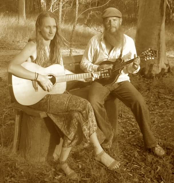 🤩 🎸🔥 Get ready for good vibes with Agnes Water-1770’s very own free-spirited folk duo Sharnie J and Timmy T aka Rustic Roots 1770! <a href="/visitagnes1770/">VisitAgnes1770</a> <a href="/gladstoneregion/">Visit Gladstone</a> <a href="/visitqueensland/">Visit Queensland</a>