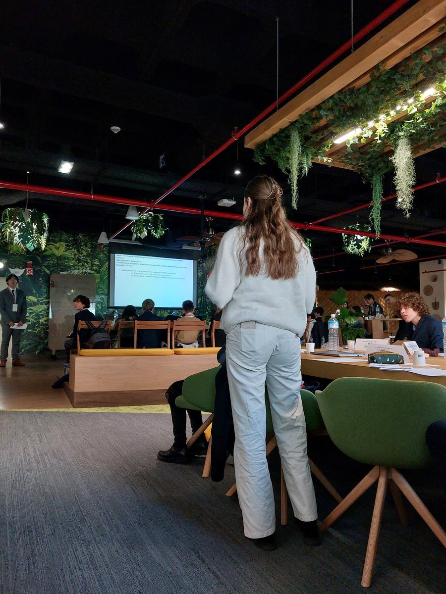 ISFWaterloo's tweet photo. After a lovely breakfast, we made our way to the business centre once again for the first official day of the MUN Conference! π₯³
Our group used all their debating skills to use and represent their country.
#isfwaterloo #ISF #mun #munday #bestschoolinbelgium #triptoporto https://t.co/rhH6v7xpS9