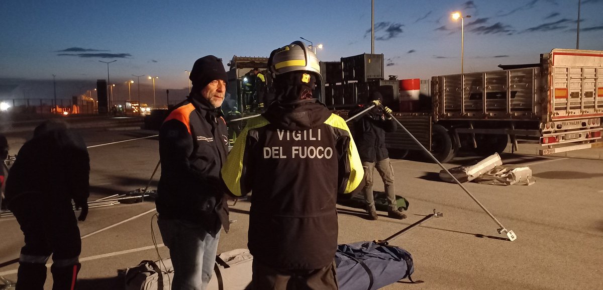 DPCgov's tweet photo. Allestito a Hatay il Campo Base del team italiano di #protezionecivile. Il Campo servirà come area operativa e logistica per le nostre squadre di soccorritori mobilitati per l'emergenza #terremoto in #Turchia 
#8febbraio https://t.co/H2DotK8ohS
