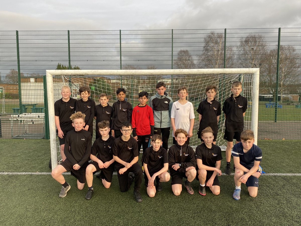Great session with our Y7 &amp; 8 footballers working on 1v1 dominance and mastering the ball 💪