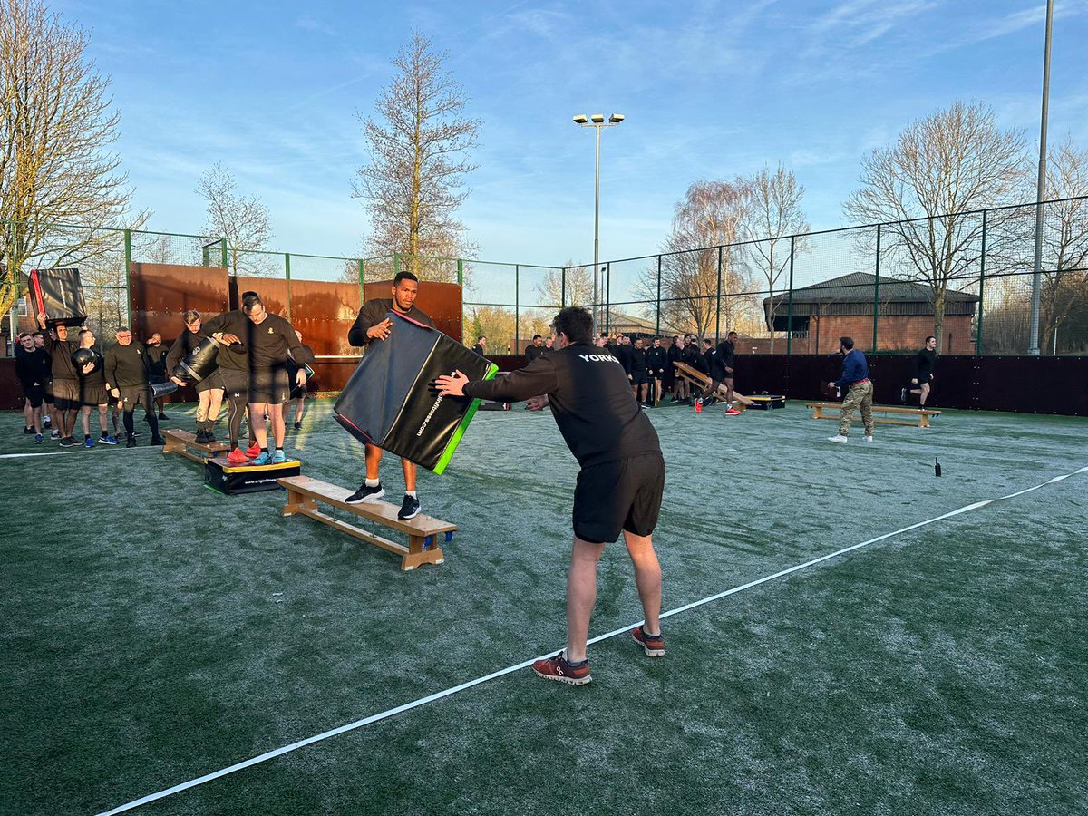 mikews14's tweet photo. Great to be part of #TEAMWORK with 2YORKS. An all stop day to focus on belonging, listening, learning and leading. Building unstoppable, diverse and winning Teams. The day started with command tasks in the cold, crisp Chester sun. FFTB https://t.co/n1j99cpxou