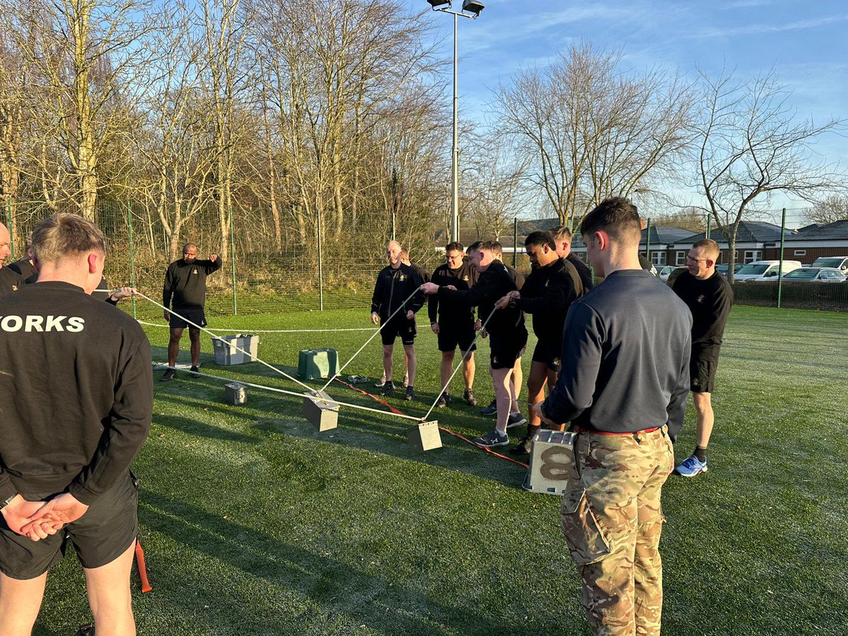 mikews14's tweet photo. Great to be part of #TEAMWORK with 2YORKS. An all stop day to focus on belonging, listening, learning and leading. Building unstoppable, diverse and winning Teams. The day started with command tasks in the cold, crisp Chester sun. FFTB https://t.co/n1j99cpxou
