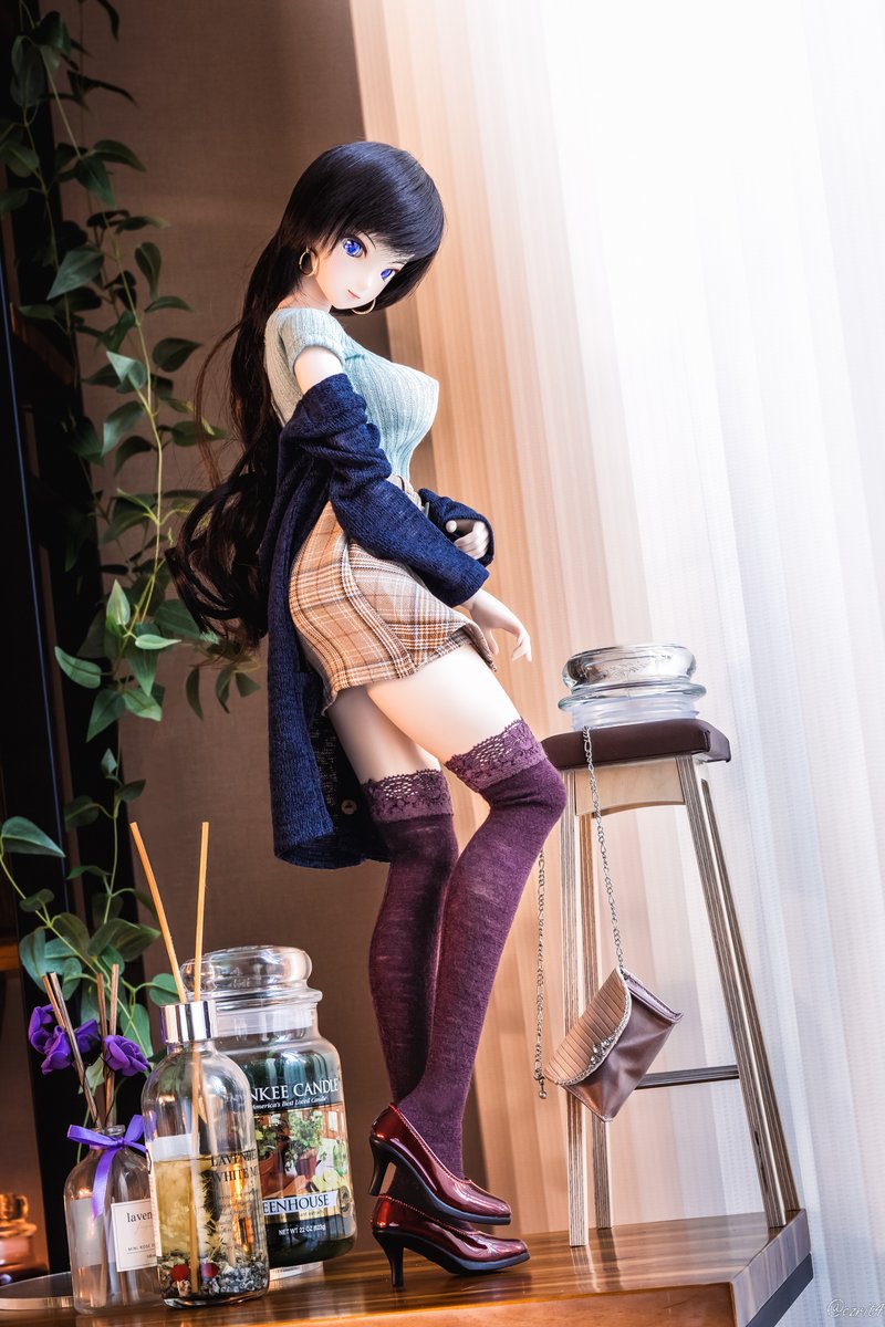 Ezrit4's tweet photo. ニーハイが一番可愛い長さは何だろう？ 研究対象です！🧐🔥 #ニーハイの日 https://t.co/mLPwpB0KM8
