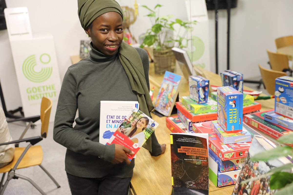 GI_Senegal's tweet photo. 📚 Réouverture de notre bibliothèque ! 
Aissatou Samb, est notre nouvelle assistante de la bibliothèque. Elle vous invite d'ores et déjà à venir consulter nos nouveaux ouvrages. 🤩
https://t.co/JYwAgNYbKJ https://t.co/jLBZe7G9th