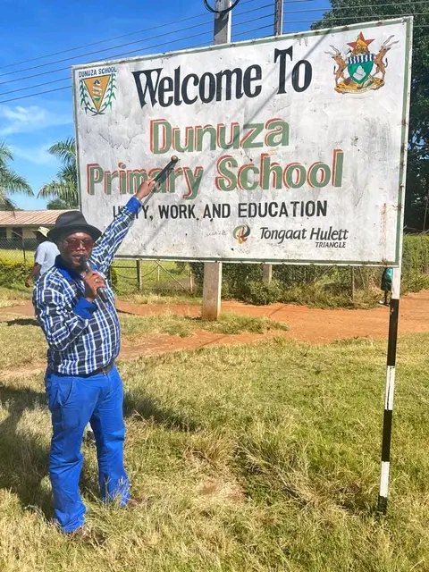 ijahunda eliyiswi (@van_vodloza) on Twitter photo #dollarman is surely making these up now, must be the Sugarcane in the Lowveld! taking <a href="/BakersInnZW/">Baker's Inn Bread</a> bread to the people #dollarman is surely making these up now, must be the Sugarcane in the Lowveld! taking <a href="/BakersInnZW/">Baker's Inn Bread</a> bread to the people