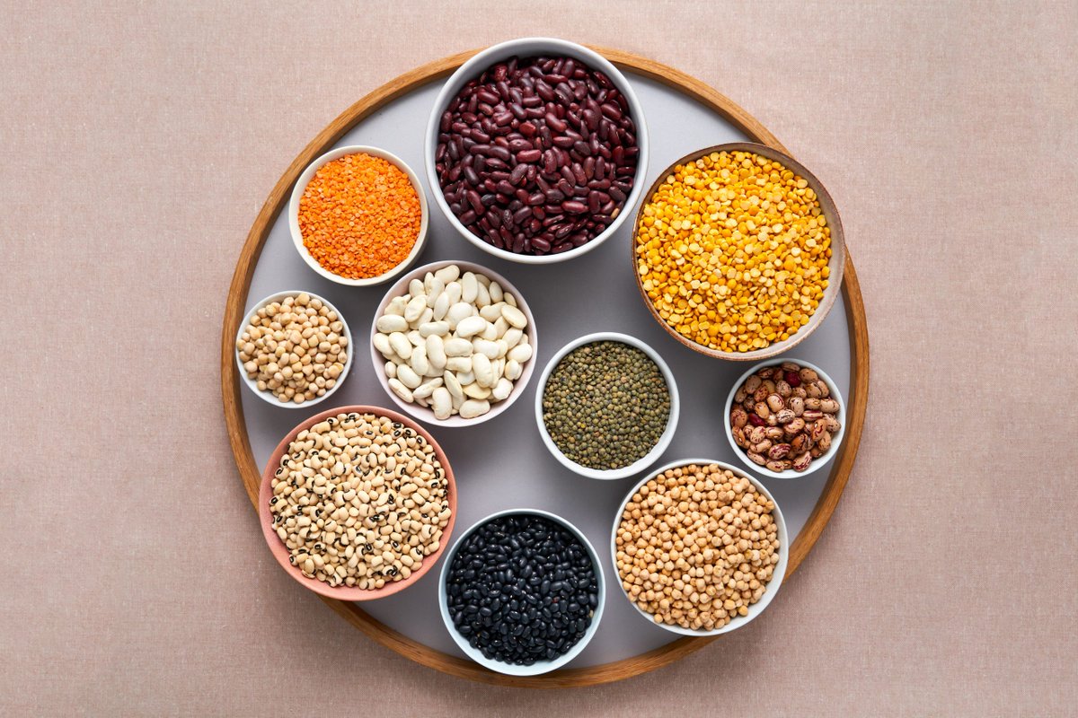 LEPPOH1's tweet photo. Did you know, that this Friday is #worldpulsesday? Feb 10th is designated to appreciate the significance and benefits of #pulses, the edible pods of #legumes, e.g. #beans. They provide protein, fibre, vitamins, and minerals, and are #environmentally considerate too 1/4 https://t.co/PrGiqfYYkK