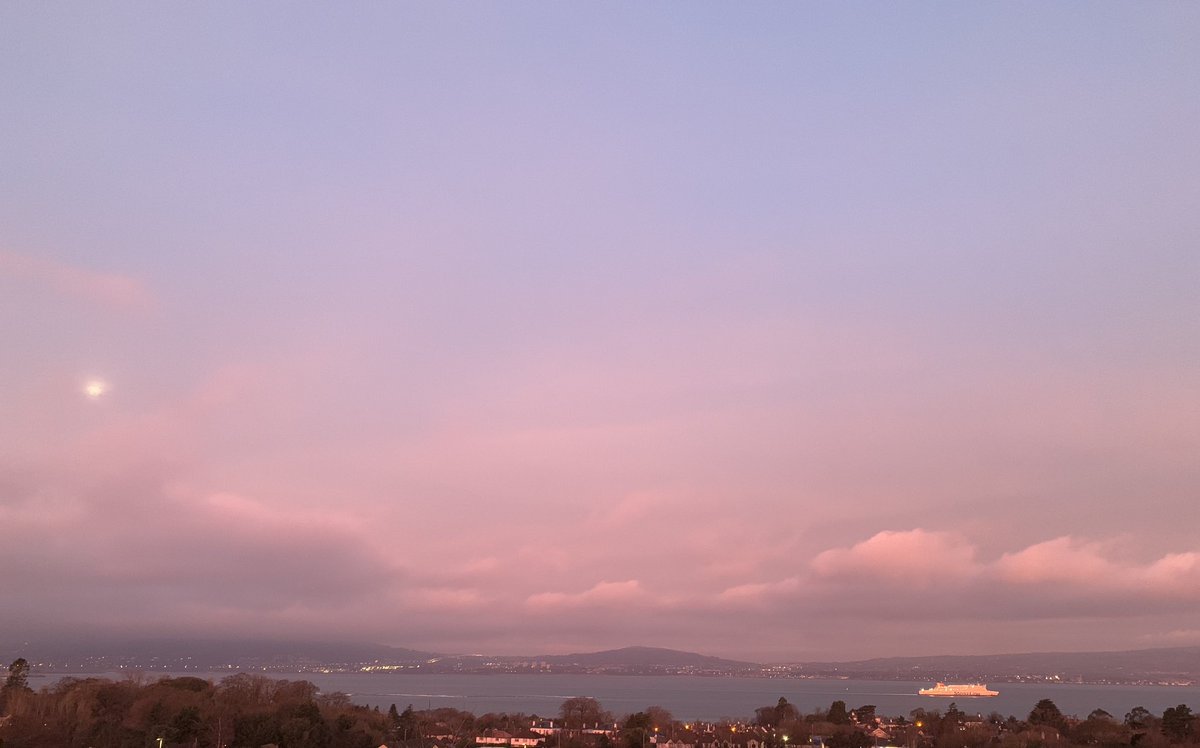 A lovely white moon with a pink ferry!   Beautiful start to anyone’s day. 😉
<a href="/WeatherCee/">Cecilia Daly</a> <a href="/barrabest/">Barra Best</a> <a href="/angie_weather/">angie phillips</a> <a href="/bbcweather/">BBC Weather</a> <a href="/itvweather/">ITV Weather</a>