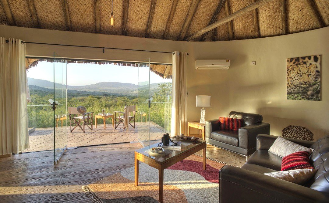 SpiritoftheMara's tweet photo. Spirit of the Masai Mara is located in Siana Conservancy overlooking the world famous #MasaiMara Game Reserve. Enjoy day &amp; night game drives, sundowners, bush walks, #Maasai #community visits and relaxing by our infinity pool.
When would you like to come and stay with us? https://t.co/9gwVT7eUI0