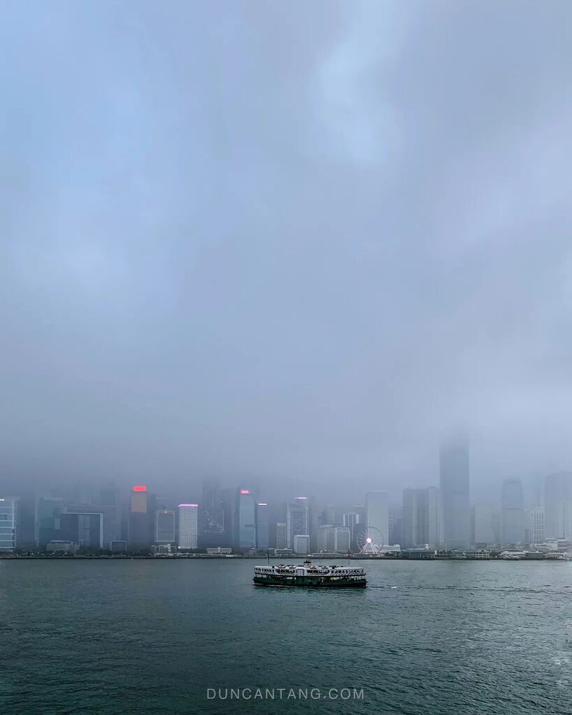 duncantang's tweet photo. A perfect day in Victoria Harbour: a bit of mist, the sound of spring, beautiful people and a world of possibilities.

#DuncanTang
#DuncanTangPhotography
#DuncanTangHongKong
•
#HongKong #DiscoverHongKong #AwesomeHongKong #travelphotography #mobilepho… https://t.co/FA56mlqzJM https://t.co/K4rPI34vUu