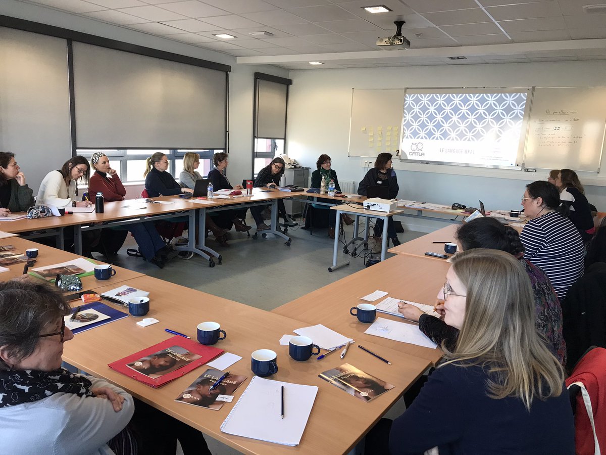 Marie Pierre Castelli (@mariepierrecas2) on Twitter photo Formation des enseignants de mater et du RASED. Projet prévention langage porté par la circ Bernay, la Mission Mater27, le CRTLA, la PMI, L’UFR d’Orthoph, Normandie Pédiatrie, la Ville et l’Interc Bernay Terres de Normandie. @MoncadaFra <a href="/MagaliNedellec/">Magali NEDELLEC</a> @ERUN_St_Andre <a href="/henojero/">jerome HENON</a> Formation des enseignants de mater et du RASED. Projet prévention langage porté par la circ Bernay, la Mission Mater27, le CRTLA, la PMI, L’UFR d’Orthoph, Normandie Pédiatrie, la Ville et l’Interc Bernay Terres de Normandie. @MoncadaFra <a href="/MagaliNedellec/">Magali NEDELLEC</a> @ERUN_St_Andre <a href="/henojero/">jerome HENON</a>