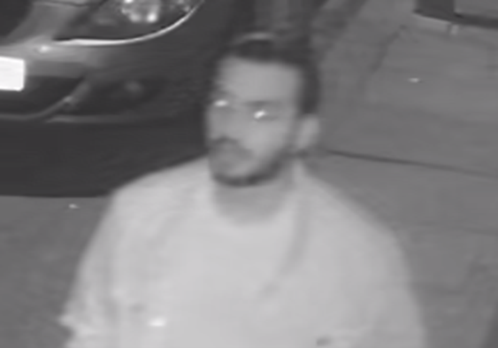 ClevelandPolice's tweet photo. Do you know this man?

Police would like to identify the man in connection with an ongoing rape investigation in Ayresome Park in #Middlesbrough, as he may be able to assist with their enquiries. 

Read more: https://t.co/ju2X61KmRq https://t.co/x12WGJc1HJ