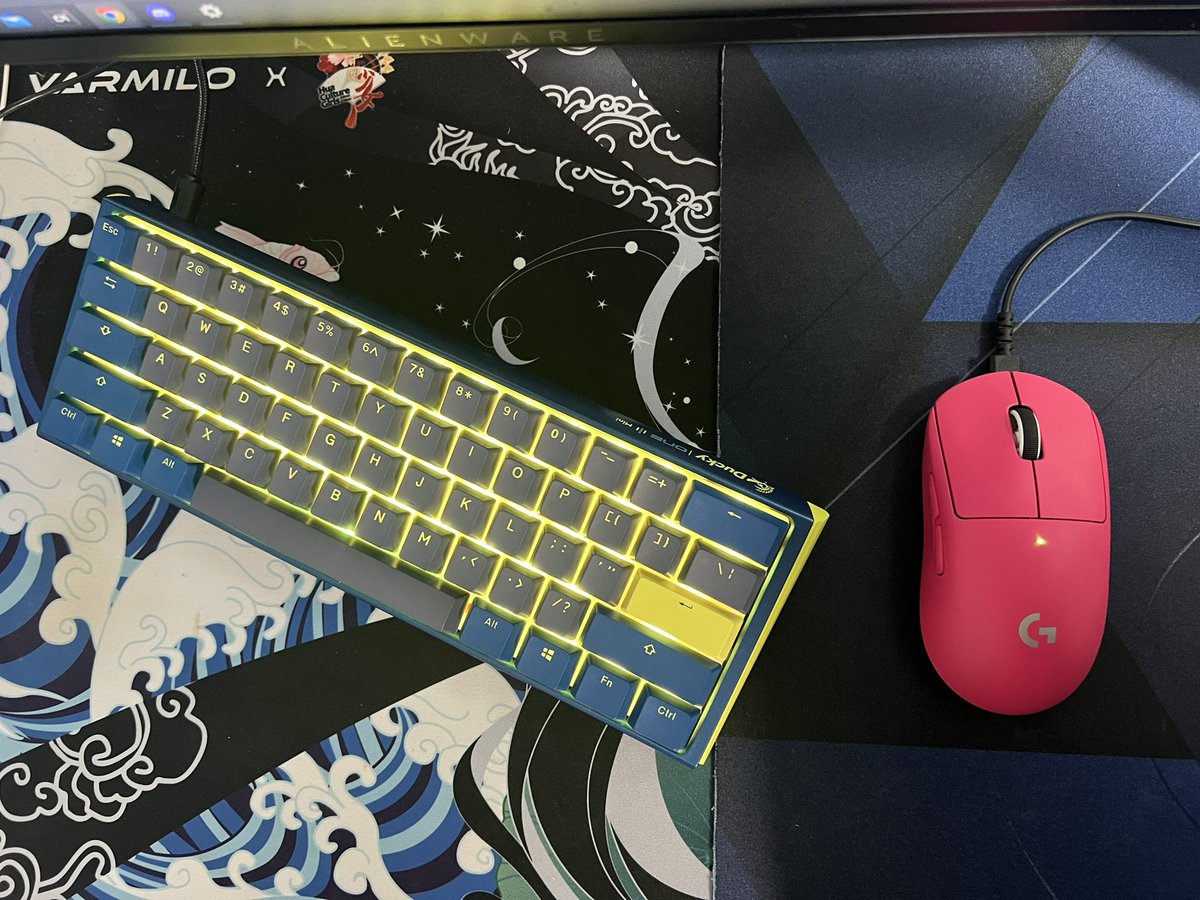 CTG_st's tweet photo. 自分へのご褒美にキーボード新調!
かっこいいし、使うのが楽しみ
#duckyone3mini
#ふもっふのお店 https://t.co/V7otjMT3e5