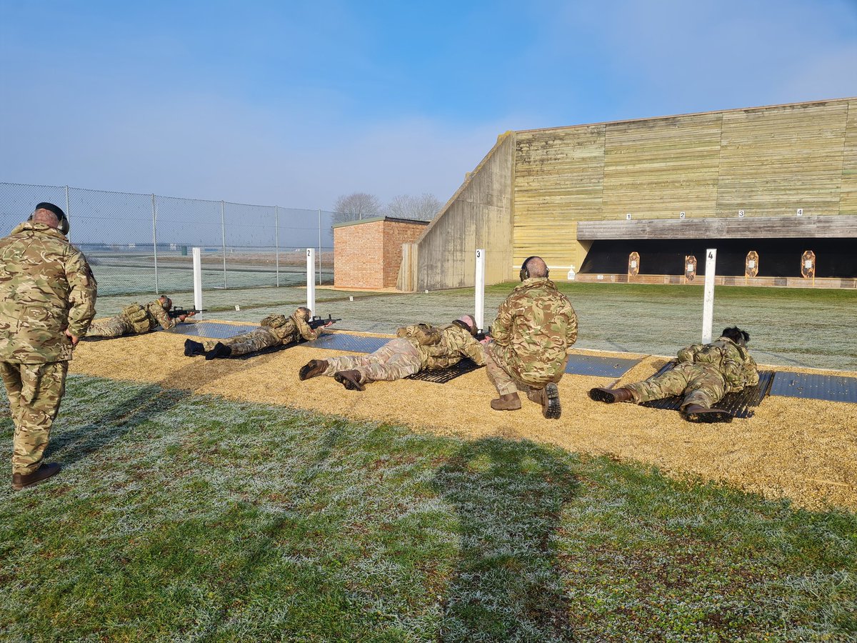 11 SFA Bde CTT conducting a morning on the ranges with the CFAVs on the AIC