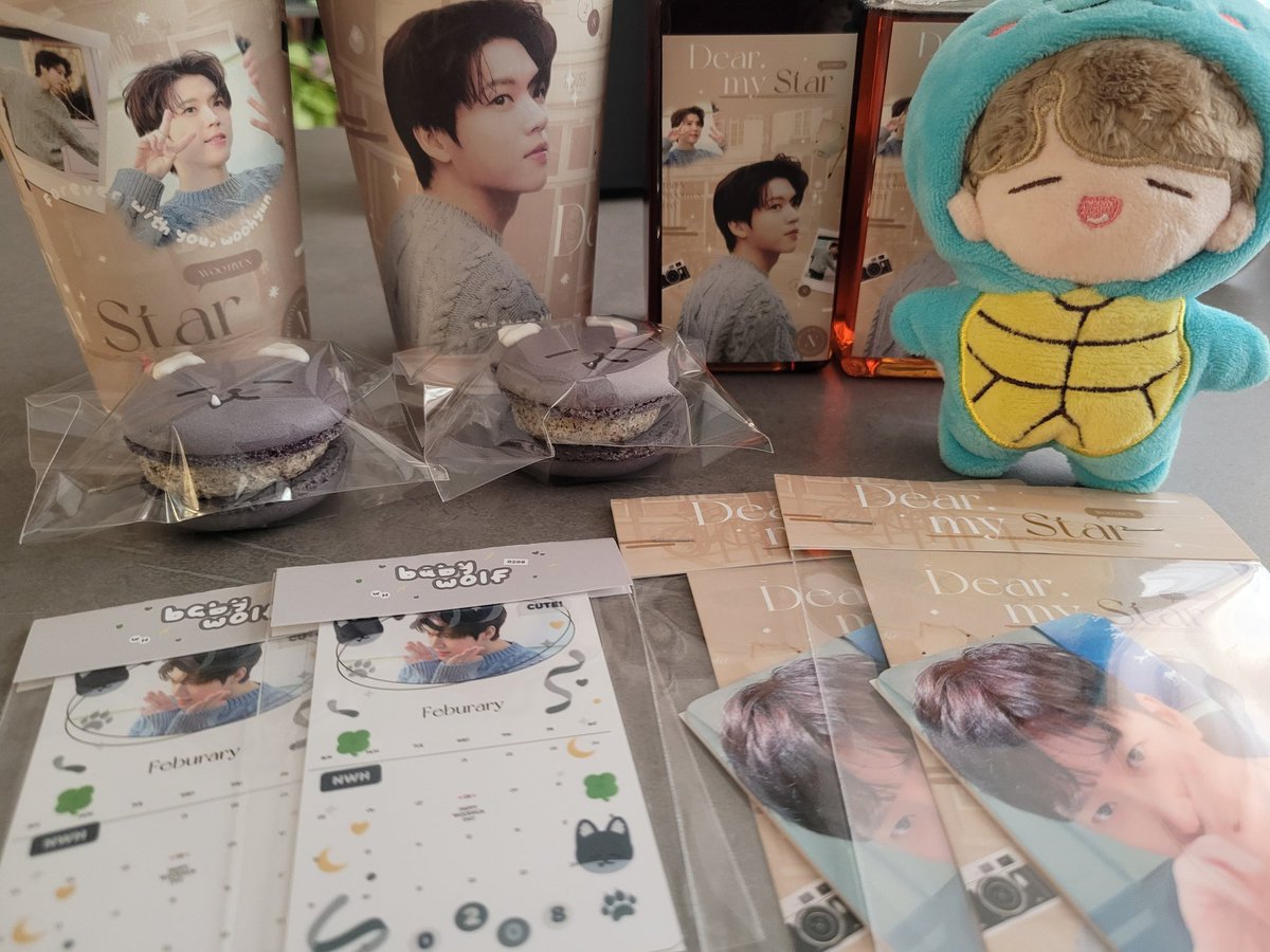 leeehge's tweet photo. 카페 플로이드
아기자기한  분위기에 이기댕댕이 세트가  품절이라 아기늑대 세트  샀는데  마카롱  진짜  귀여워요. 절대  못  먹을  비주얼 ㅎㅎ 인생네컷 코너도 있어서 사진도 찍고  재밌는  시간 이였어요
#우리들의_별_우현이에게
#인피니트 #남우현 https://t.co/ODZ8EqKoXc