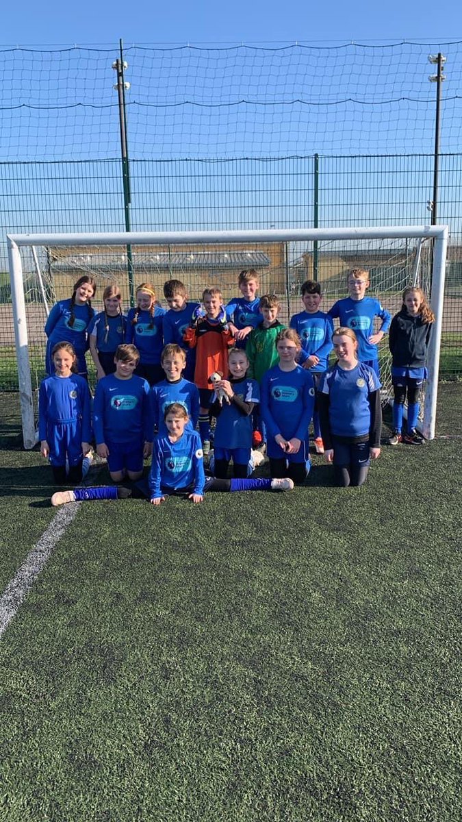 HuntsSSP's tweet photo. Thank you to all schools that attended yesterday’s Y5/6 Football competition, it was a busy one! ⚽️👌
Results:
A Team
🏆🥇Brampton & @PrimaryWarboys
🥉Priory
B Team
🏆🥇 @WestfieldJunior
🥈@PrimaryHoughton
🥉 @Thorndownpri
School Games Value Winner @GCA_learning 👏 https://t.co/ZODlzvJP4P