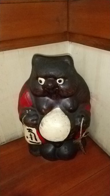 適当に夕飯済ませようと入った定食屋にいた親分さん
すごい貫禄 