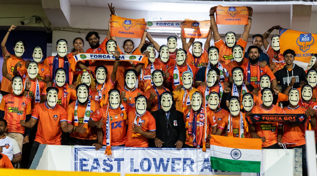 FCGoaOfficial's tweet photo. You have been breath-taking at the Fortress so far, let's create another memorable evening this Saturday 🏠🧡

Tickets are available online and at our box offices 🎟️

#ForcaGoa #UzzoOnceAgain #FCGMCFC #ForcaFansFeb https://t.co/8MLIirp2sA