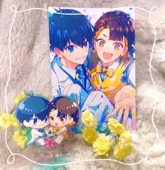 isbcアクスタ作ったんだけどめっちゃ可愛いポストカードと一緒に新刊セットのノベルティになります…!! 