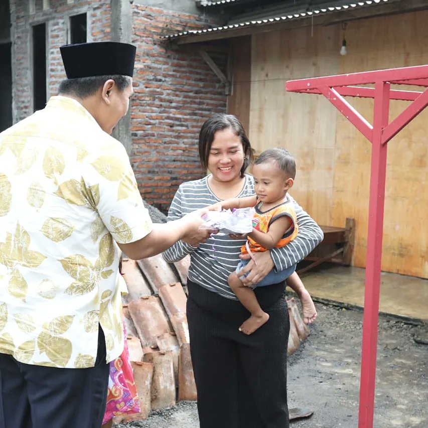 TajYasinMZ's tweet photo. Kami akan terus menggenjot program² strategis. Seperti kemiskinan, penanganan stunting dan lainnya.

Hari ini saya, langsung mengecek penanganan stunting di Desa Wringjajar, Mranggen, Demak. Di Desa Wringjajar angka kehamilannya relatif tinggi yaitu sebanyak 59 ibu hamil. https://t.co/jRQMaq4PxP