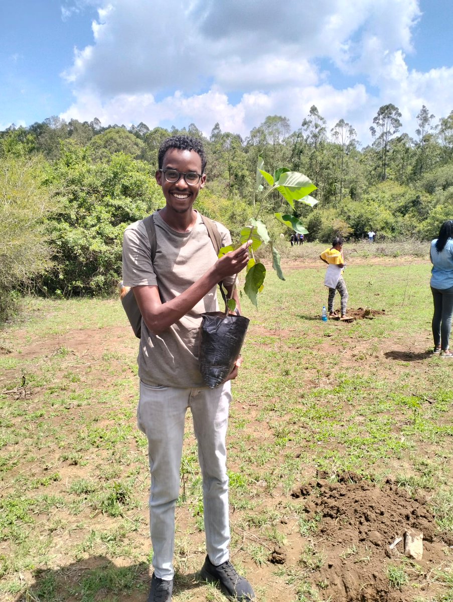 YouthinForestry's tweet image. Introducing @leitoroadrian who represents Marsabit County in the Kenya Youth in Forestry Planning team, he is the CEO &amp;amp; Co-Founder @napo_kenya, restoration steward &amp;amp; University student @Environment_Ke @RoselindaSoipan  @UNDPKenya
 Supporting President William Ruto Greening Agenda