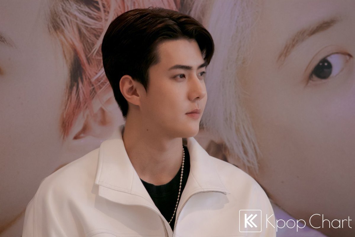 exoffical's tweet image. 230204 (#SEHUN) at Back-to-Back Fancon in Jakarta press conference. 

Cr. Kpop Chart Media.