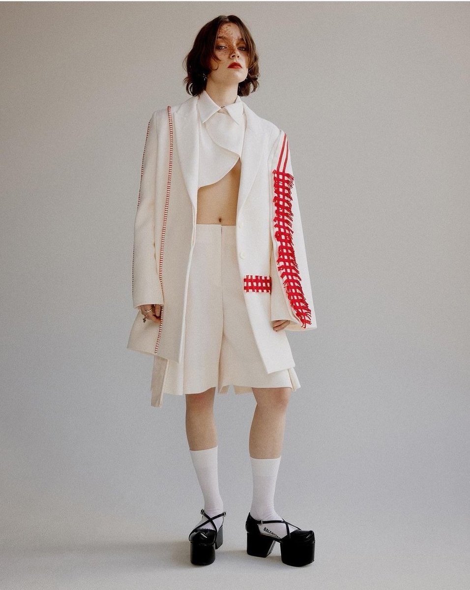 frohlic_thlabel's tweet photo. White attitude 

#white #suit #model #fashion #fashionstyle #fashiondesigner #stylist https://t.co/NlXgSlcyvY