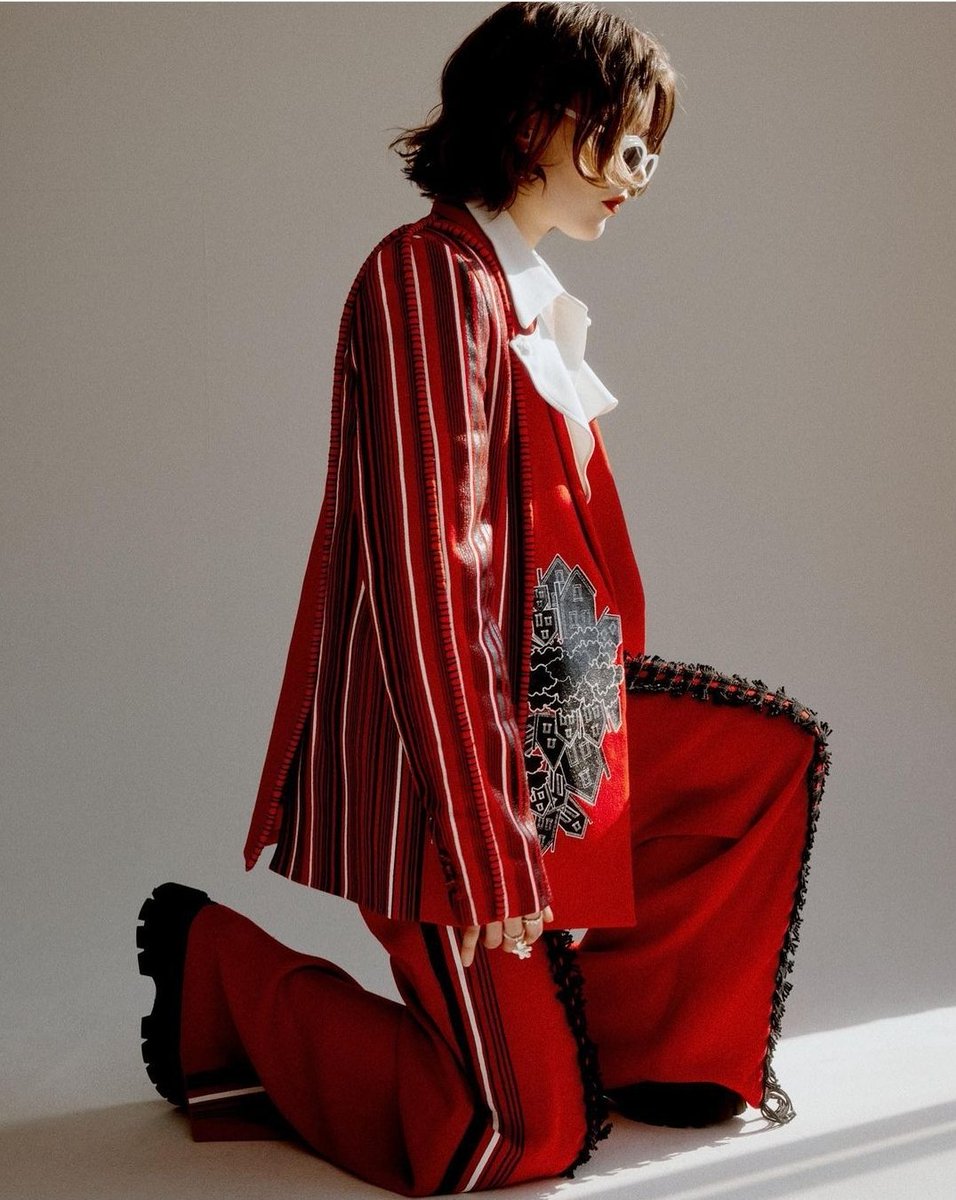 frohlic_thlabel's tweet photo. #red #suit #fashion #fashionstyle #fashiondesigner #stylist https://t.co/pMRmcoAGKg