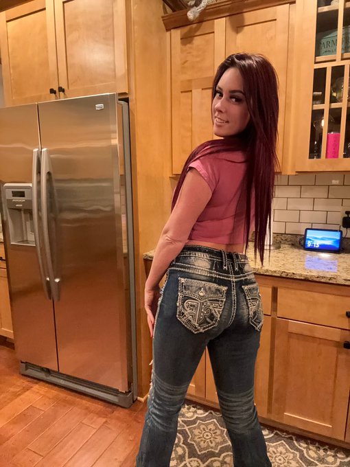 Happy Hump Day 😍😘 https://t.co/Blgu8bOgoQ