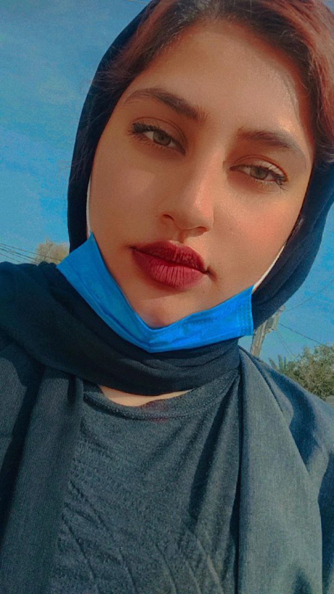 Arrested_voice's tweet photo. #زهرا_احمدی به خاطر استوری  ۲۴ ساعت استرس بدتر از مرگ دادن و ترسوندنش، به خاطر بیماری دیابت به کما رفت و از مدرسه هم اخراجش کردن
 مسبب این کار "صدیقی پیری زاده" مدیر مدرسه اش بود!  بهم کمک کنید با رسانه ای شدن تو توییتر این مدیر بی شرف سزای کارش رو ببینه ، متن توییت کپی منشن لطفا https://t.co/ZB6NAehNCW