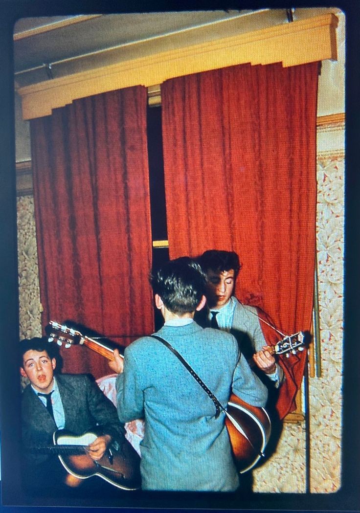 Laurent The Walrus tweet media